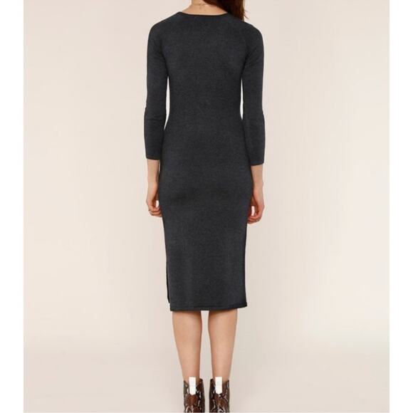 Heartloom Adrian Knit Midi Dress sz M Charcoal Grey Sweater Tie Waist V Neck - Picture 2 of 8